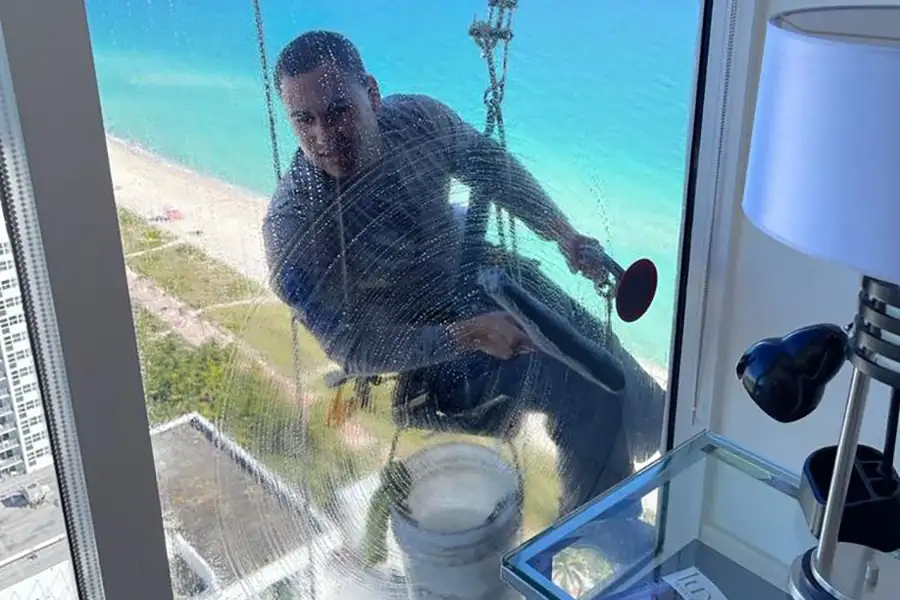 Reliable Residential Window Cleaning in Miami Gardens, FL